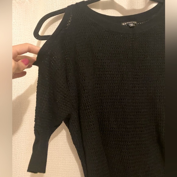 Express Woman’s black XS knitted sweater with open shoulders. No marks or tears - Picture 3 of 4